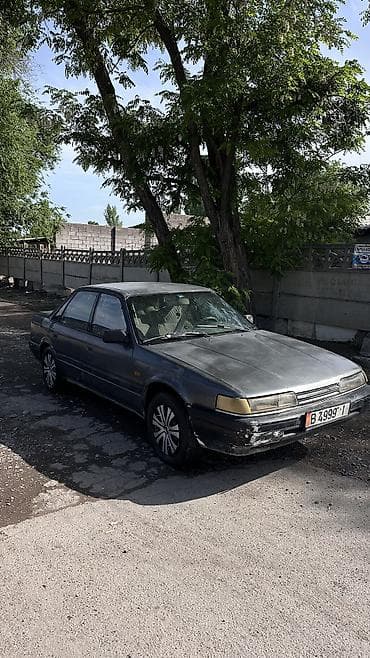 bmw 745i: Mazda 626: 1991 г., 2 л, Механика, Бензин, Седан — 3