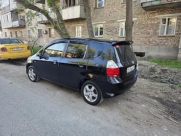 хундай старекс 1: Honda Jazz: 2003 г., 1.3 л, Кол менен иштөөчү, Бензин, Хетчбек — 1