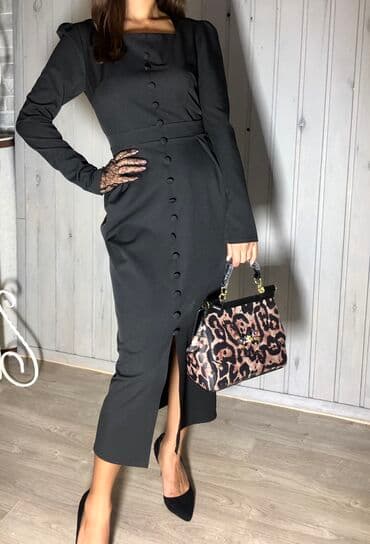 Срочно продается новое платье . Сшито в ателье . Качество пошива