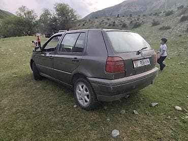 small car: Volkswagen Golf: 1994 г., 1.8 л, Ручные, Бензин, Хэтчбэк — 6