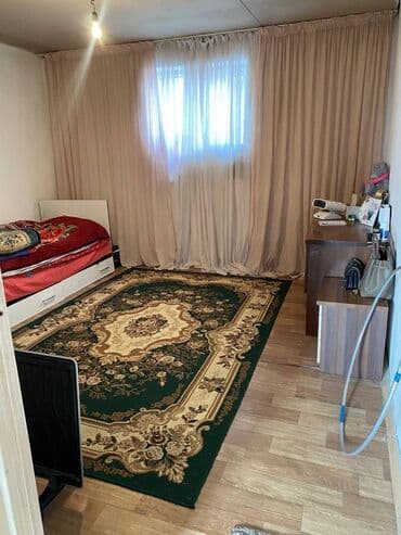 продаю дом умут: Үй, 4 кв. м, 3 бөлмө, Менчик ээси, Эски ремонт — 5