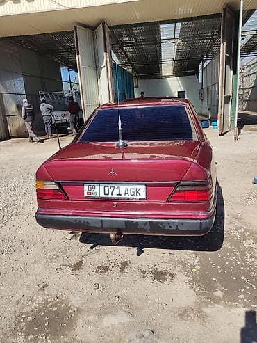 машина bwm: Mercedes-Benz W124: 1990 г., 3 л, Кол менен иштөөчү, Дизель, Седан — 2