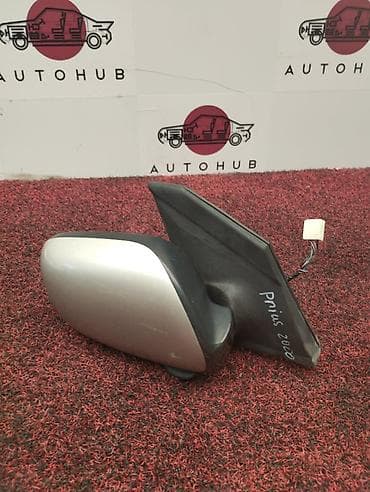 Зеркало боковое правое для Toyota Prius NHW20 (2003 г.). -
