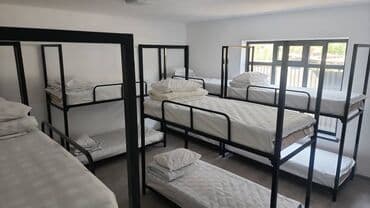 хостел долгосрочные: Отели и хостелы — 14