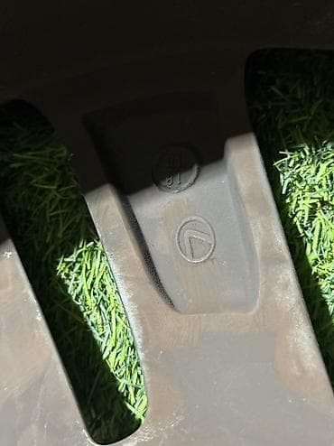 Диски: Литые Диски R 18 Lexus, Комплект, отверстий - 5, Б/у — 10