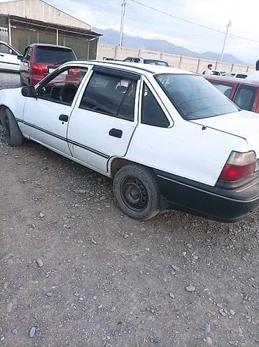 Daewoo Nexia: 1994 г., 1.5 л, Кол менен иштөөчү, Бензин — 3