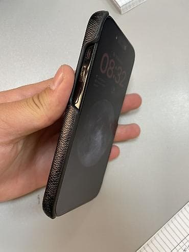 blender bottle: Чехол для iPhone (модель с крупным квадратным вырезом под блок трёх — 6