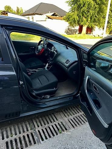 конда стрим: Kia Ceed: 2016 г., 1.6 л, Автомат, Бензин, Универсал — 10