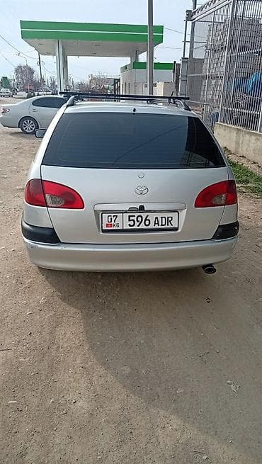посадка машины: Toyota Avensis: 1998 г., 0.2 л, Бензин, Универсал — 3