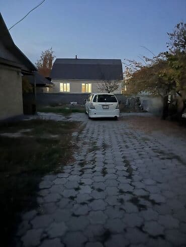 сдаю дом ак оргоо: 50 кв. м, 4 бөлмө, Жертөлө, ороо, Забор, тосулган — 6