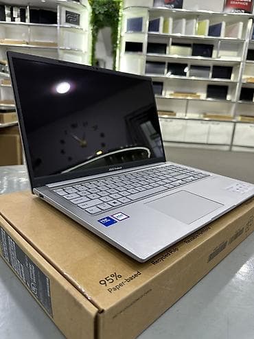 Ноутбуки и аксессуары: Новый, Intel Core i7 — 2