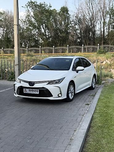 бампер рх300: Toyota Corolla: 2021 г., 1.8 л, Вариатор, Гибрид, Седан — 7