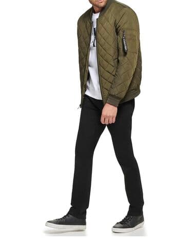 tech flis: Calvin Klein. Стеганый бомбер.Классический бомбер дополнен стеганой — 5