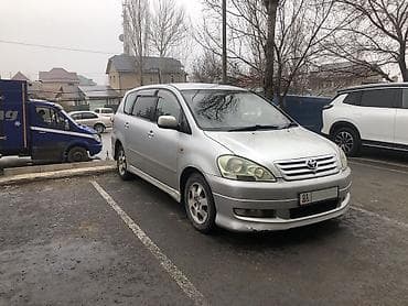 town ace: Toyota Ipsum: 2002 г., 2.4 л, Автомат, Бензин, Минивэн — 1