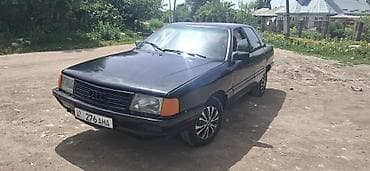 малометражки авто: Audi 100: 1989 г., 2 л, Механика, Бензин, Седан — 1
