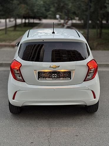 Продажа авто: Chevrolet Spark: 2018 г., 1 л, Вариатор, Бензин, Хэтчбэк — 5