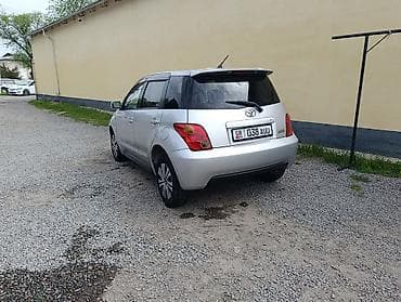 114 3 5: Toyota Ist: 2003 г., 1.5 л, Автомат, Бензин, Хэтчбэк — 2
