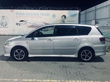 transporter multivan: Toyota Avensis Verso: 2003 г., 2.4 л, Автомат, Газ, Минивэн — 2