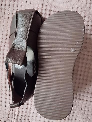 Оксфорды: Продаю, сандали размер 37, длинна стопы 23, длинна стельки 23.5 — 3