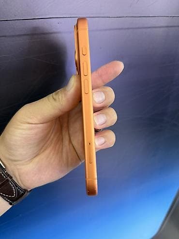 ас 3: IPhone 17 Pro, Колдонулган, 256 ГБ, Ток сары — 6
