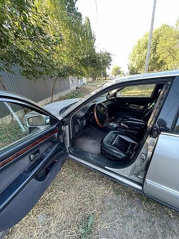 Audi A8: 1995 г., 4.2 л, Автомат, Бензин — 9