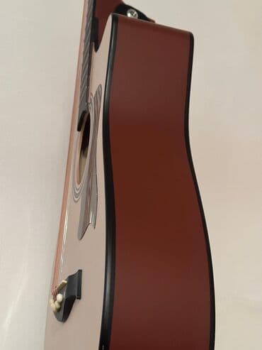 Барабаны: Жаңы гитара сатылат . акустическая. размер 38. комплект входит. чехол✅ — 2