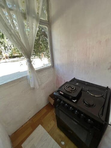 сниму дом в бишкеке: Комната гостиничного типа 22,5 кв м. Сан узел на 2 секции.Есть — 2