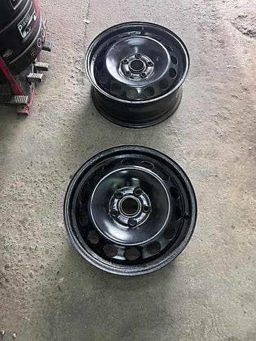 audi q 5: Железные Диски R 16 Пара, отверстий - 4, Б/у — 1