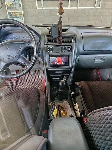 vaz 2114: Mitsubishi Galant: 1997 г., 2 л, Механика, Бензин, Седан — 8