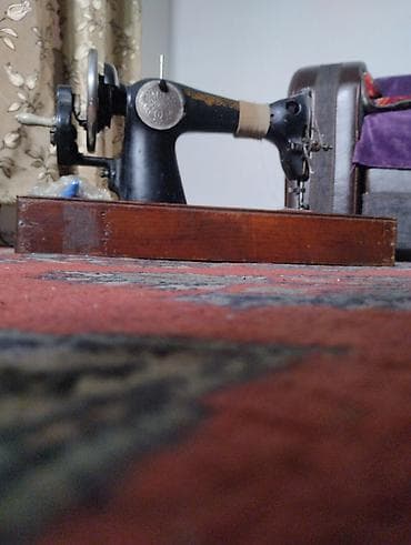 пушка обогреватель электрический: Механическая швейная машина на ручном приводе (маховое колесо с — 1
