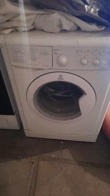 Стиральная машина Indesit, фронтальная загрузка. Характеристики и