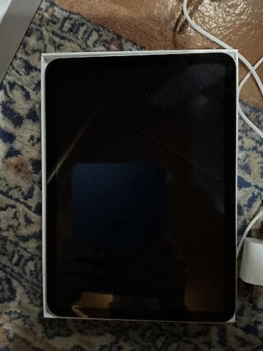 pls 4: Планшет, Apple, память 128 ГБ, 10" - 11", Классический цвет - Серебристый — 10