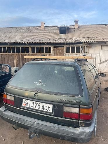 camry 80: Volkswagen Passat Variant: 1989 г., 1.8 л, Механика, Бензин, Универсал — 8