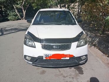 Kia Rio: 2011 г., 1.4 л, Механика, Бензин, Седан