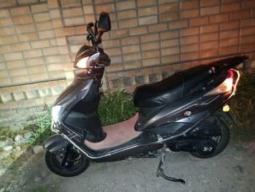 скутер мопед: Тип скутера M8, 150 куб. см, Бензин — 1