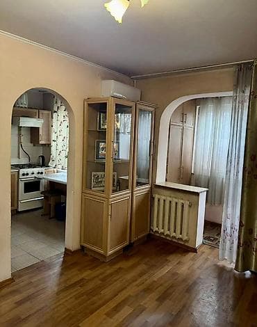 Продажа квартир: 1 комната, 33 м², 104 серия, 1 этаж, Старый ремонт — 1