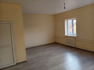 сдаю частный дом под швейный цех: Студия с санузлом и мини-кухней - Просторное светлое помещение — 2