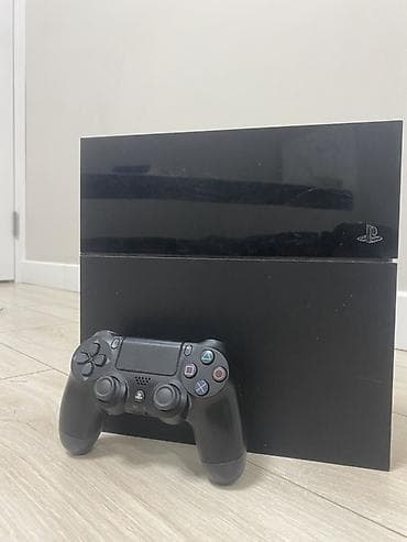 sony playstation 4 pro цена в бишкеке: Sony PlayStation 4 (оригинальная версия, FAT) с геймпадом DualShock 4 — 4