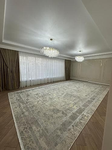 200: Продаю большой дом 225 КВ 8.5сот земли из 10 ком в доме есть гараж — 6