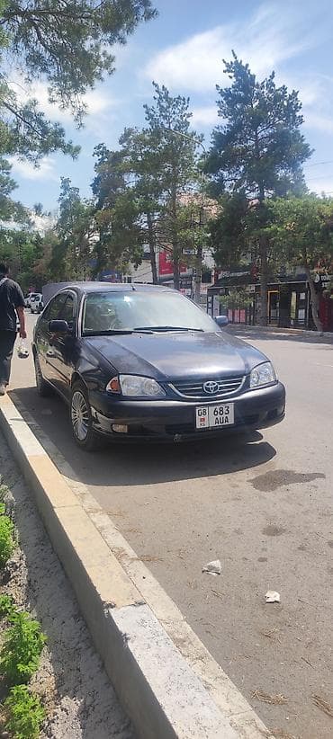 x 7: Toyota Vista: 2000 г., Автомат, Бензин, Седан — 1