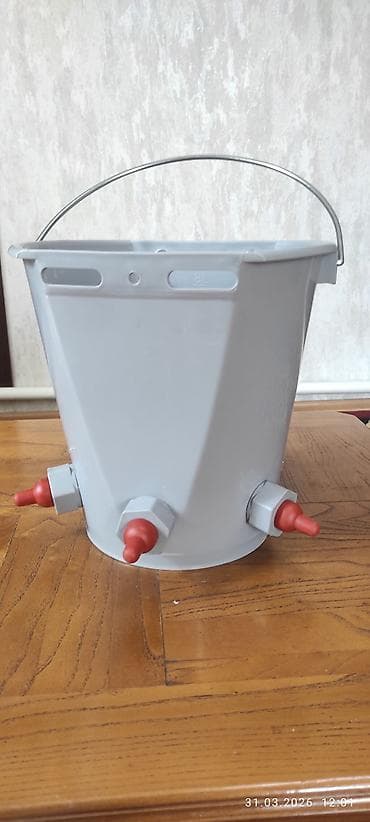 купить кормовых насекомых: Ведро-кормушка для телят, 8 литров. Описание: - Специализированное — 1