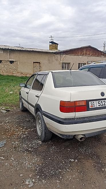 Унаа сатуу: Volkswagen Vento: 1994 г., Кол менен иштөөчү, Седан — 5