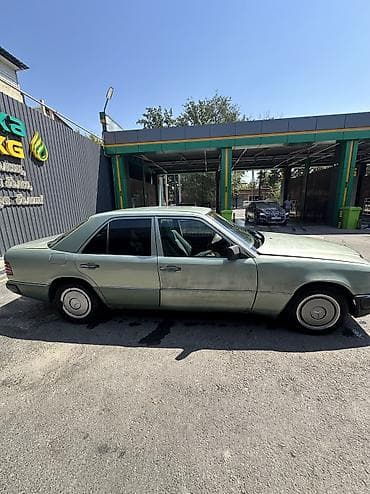 капот на w124: Mercedes-Benz W124: 1990 г., 2.3 л, Механика, Бензин, Седан — 6
