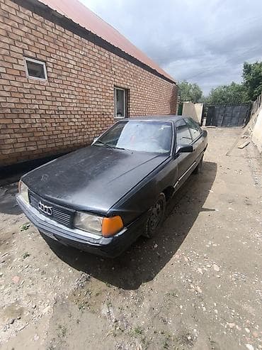 Audi 100: 1992 г., 2.3 л, Механика, Бензин, Седан