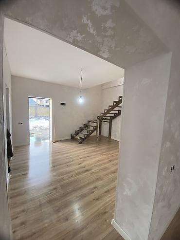 бишкек дома: 💎СРОЧНО ПРОДАЕТСЯ ДОМ 🏢Комнат: 6 📍Район: Ленинский район 🏘️Микрорайон — 2