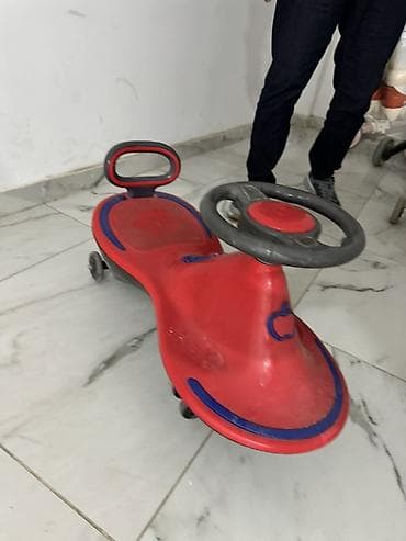 детские надувные батуты: Детская каталка-кар с рулём (wiggle car, машинка без педалей) - Тип — 1