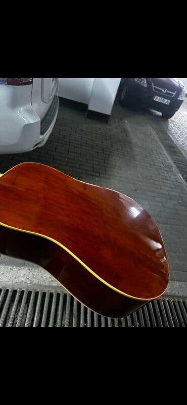 дом торговли бишкек: Гитары — 3