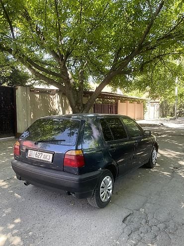 Продажа авто: Volkswagen Golf: 1994 г., 1.6 л, Механика, Бензин, Хэтчбэк — 4