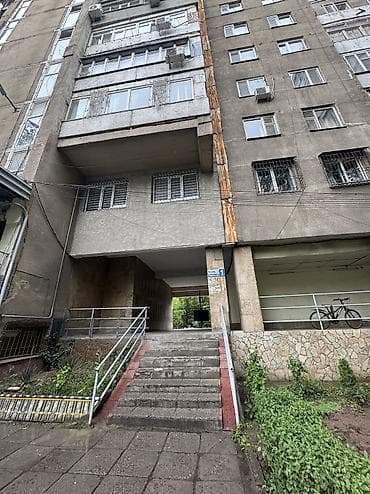 Недвижимость: 4 комнаты, 131 м², Индивидуалка, 8 этаж, Старый ремонт — 1
