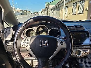 taiota levin: Honda Jazz: 2004 г., Автомат, Бензин, Хэтчбэк — 5